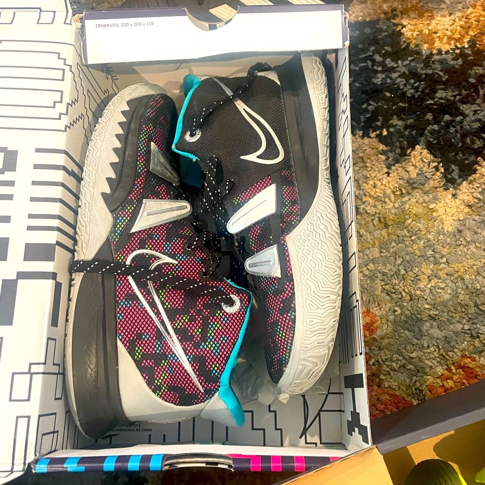 Nike Kyrie 6